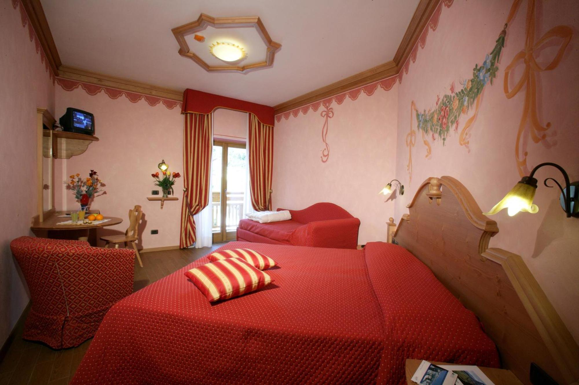 Hotel Fai Fai della Paganella Exteriör bild