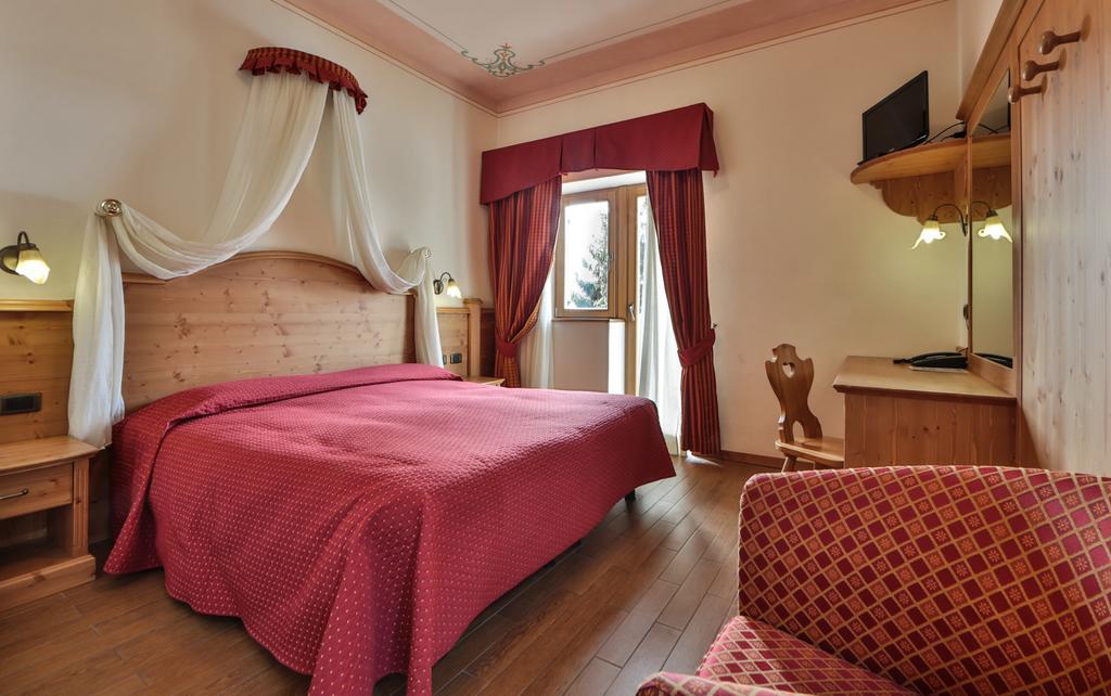 Hotel Fai Fai della Paganella Exteriör bild