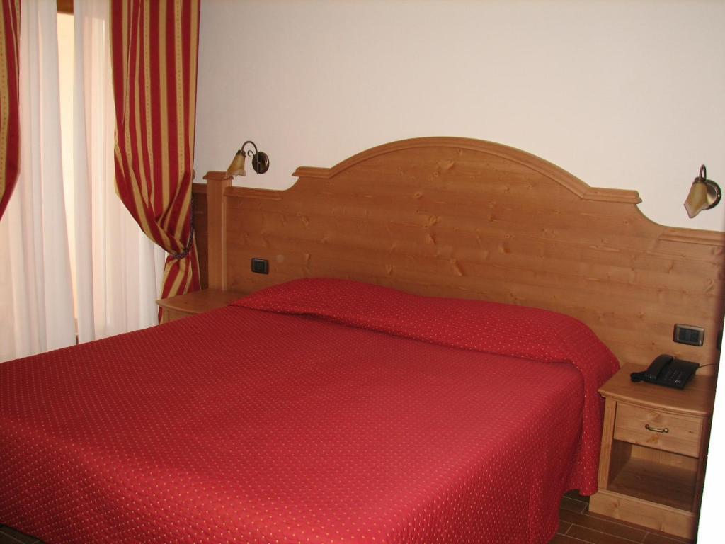 Hotel Fai Fai della Paganella Rum bild