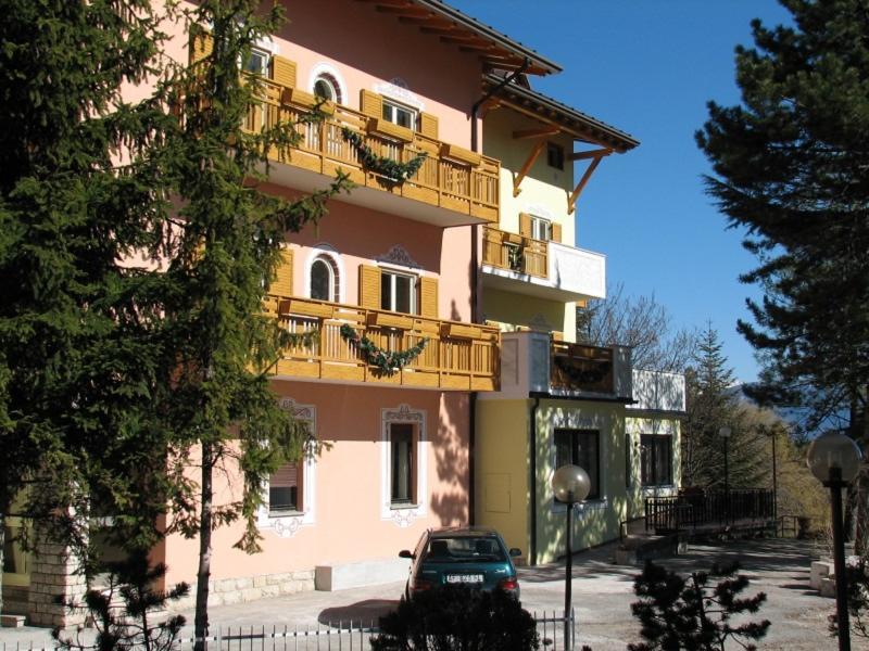 Hotel Fai Fai della Paganella Exteriör bild