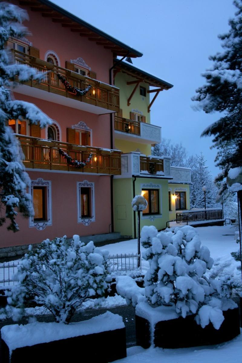 Hotel Fai Fai della Paganella Exteriör bild
